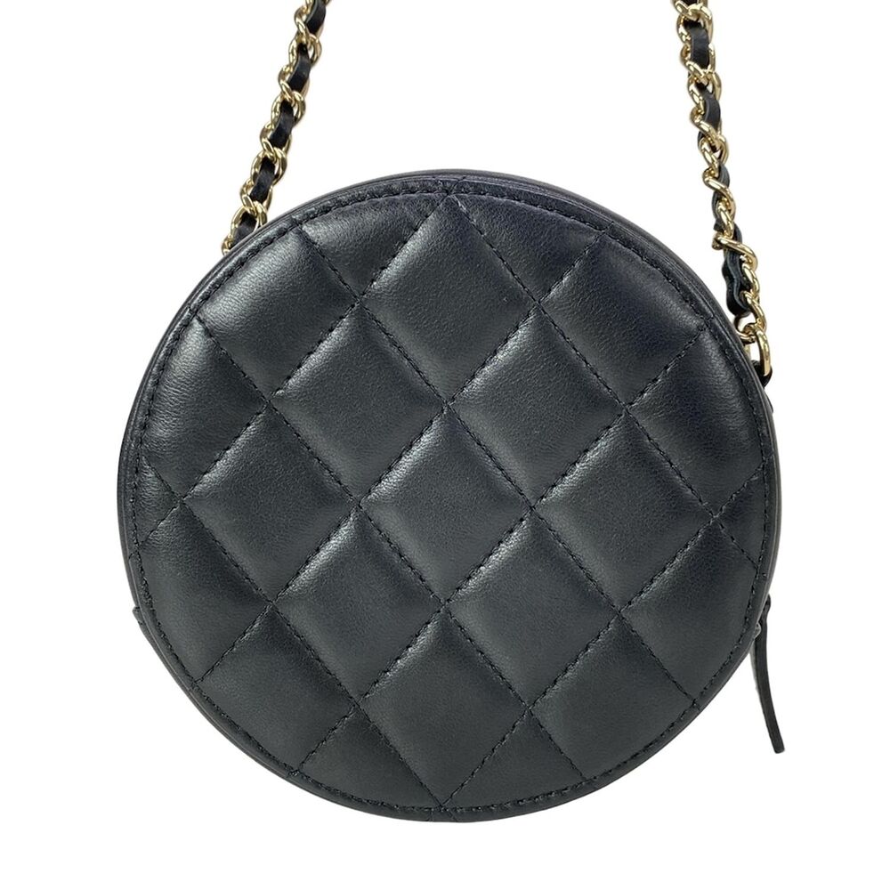 Chanel Matelasse Shoulder Bag - Picture 3 of 16